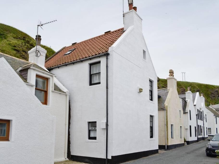 Fisherman'S Cottage In Pennan Exteriör bild